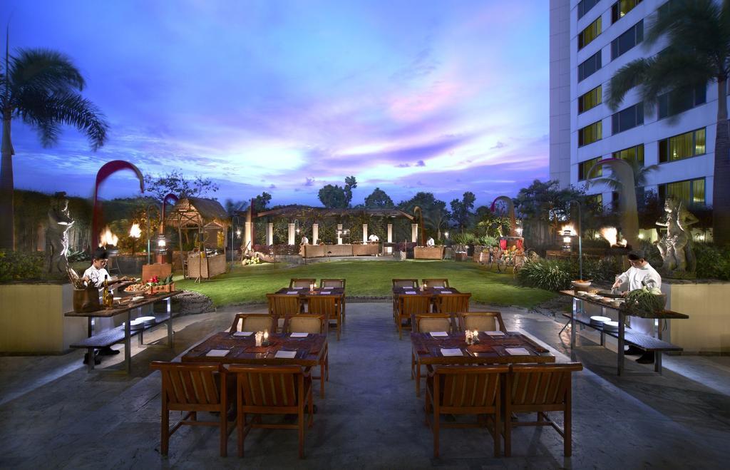 Aryaduta Bandung Exterior foto